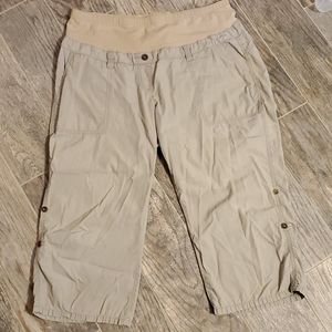 Maternity capris, XL